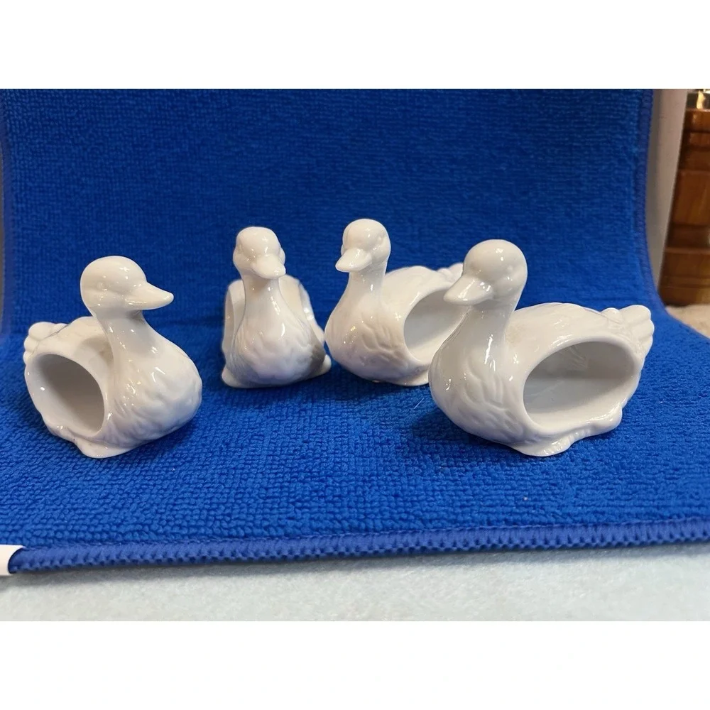 4- Shefford China Duck Napkin Rings‎